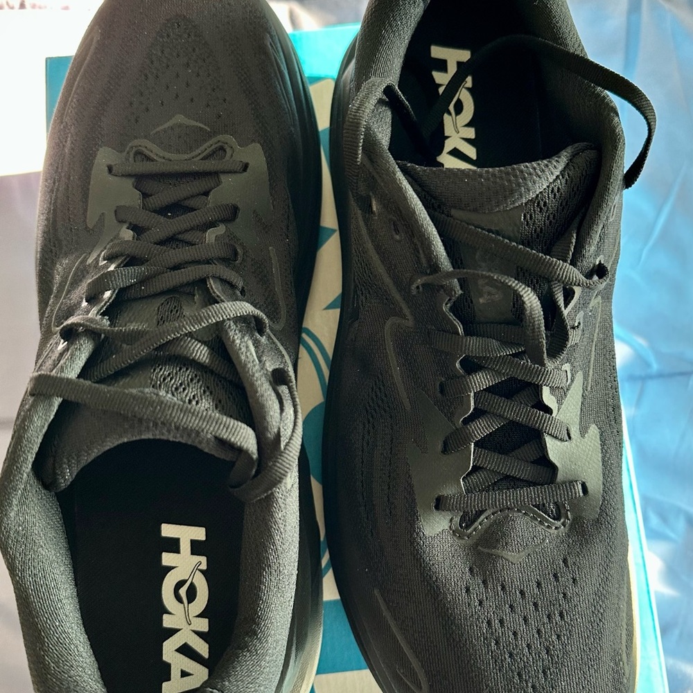 Men’s Hoka Clifton 10 Black Performance Sneakers Size 12.5D